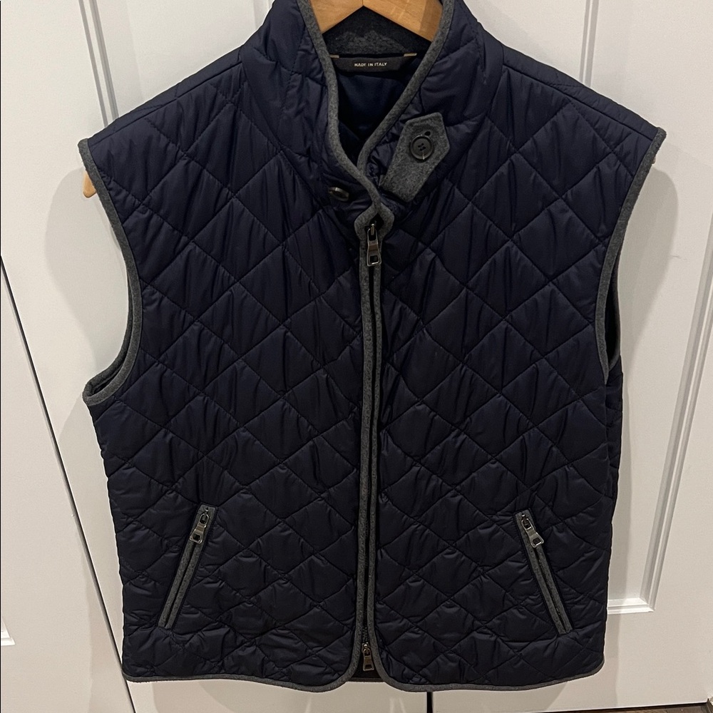 Paul Stuart Men's Quilted Navy Vest with Charcoal lining
